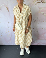 VanDeZaar® | Stylish V-neck dress