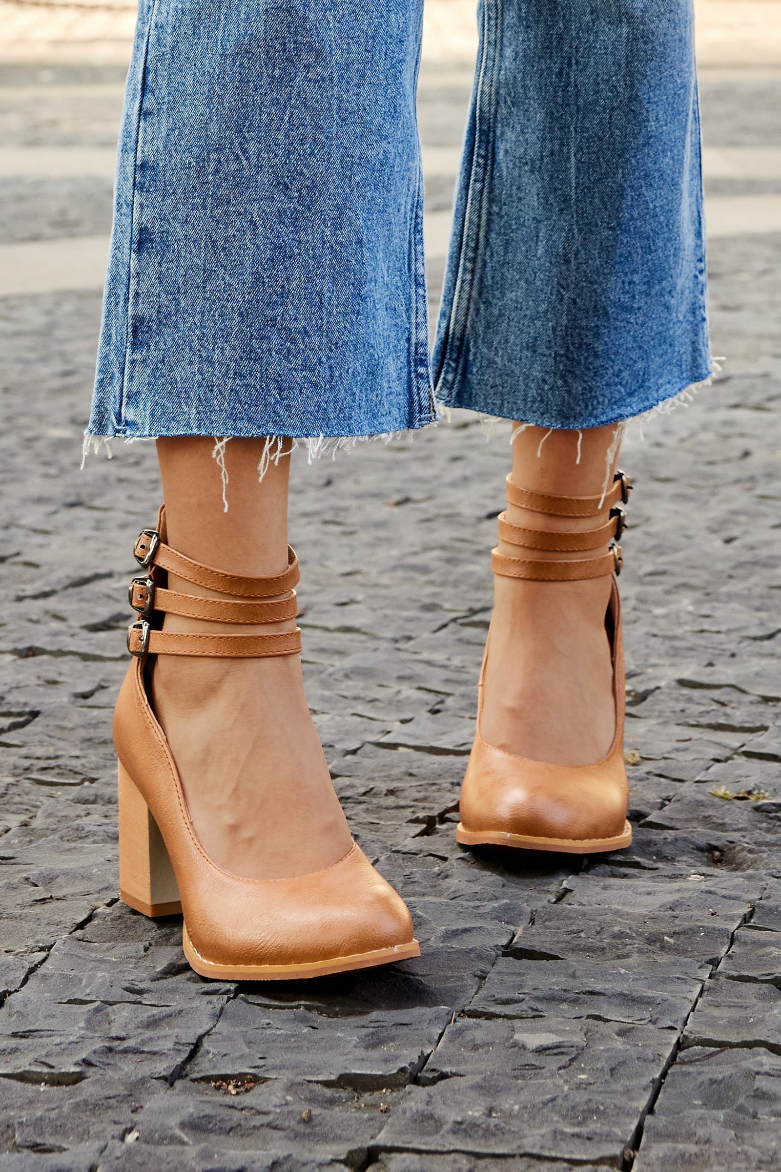 Elyra™ | Elegant Smooth Block Heel Sandals