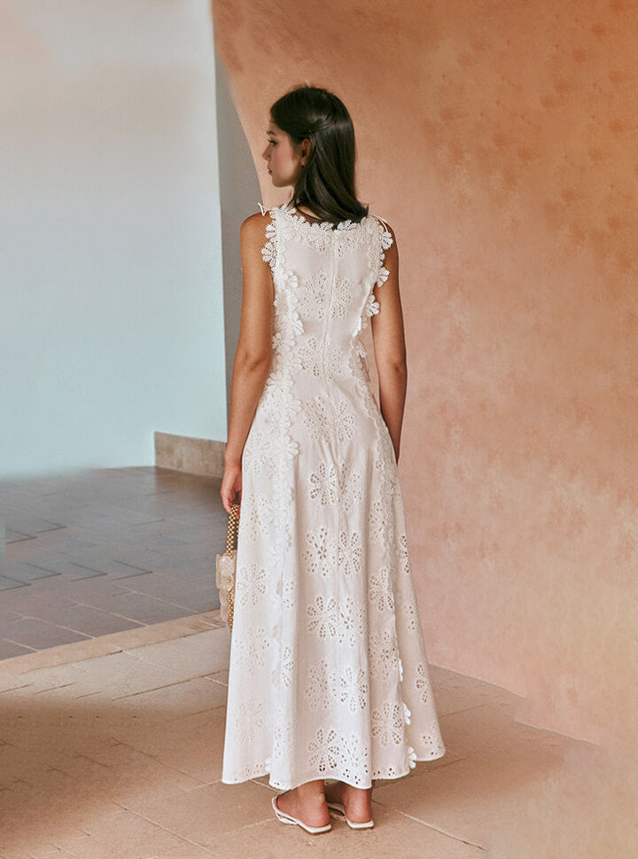 Greta™ | Elegant dress with cut-outs