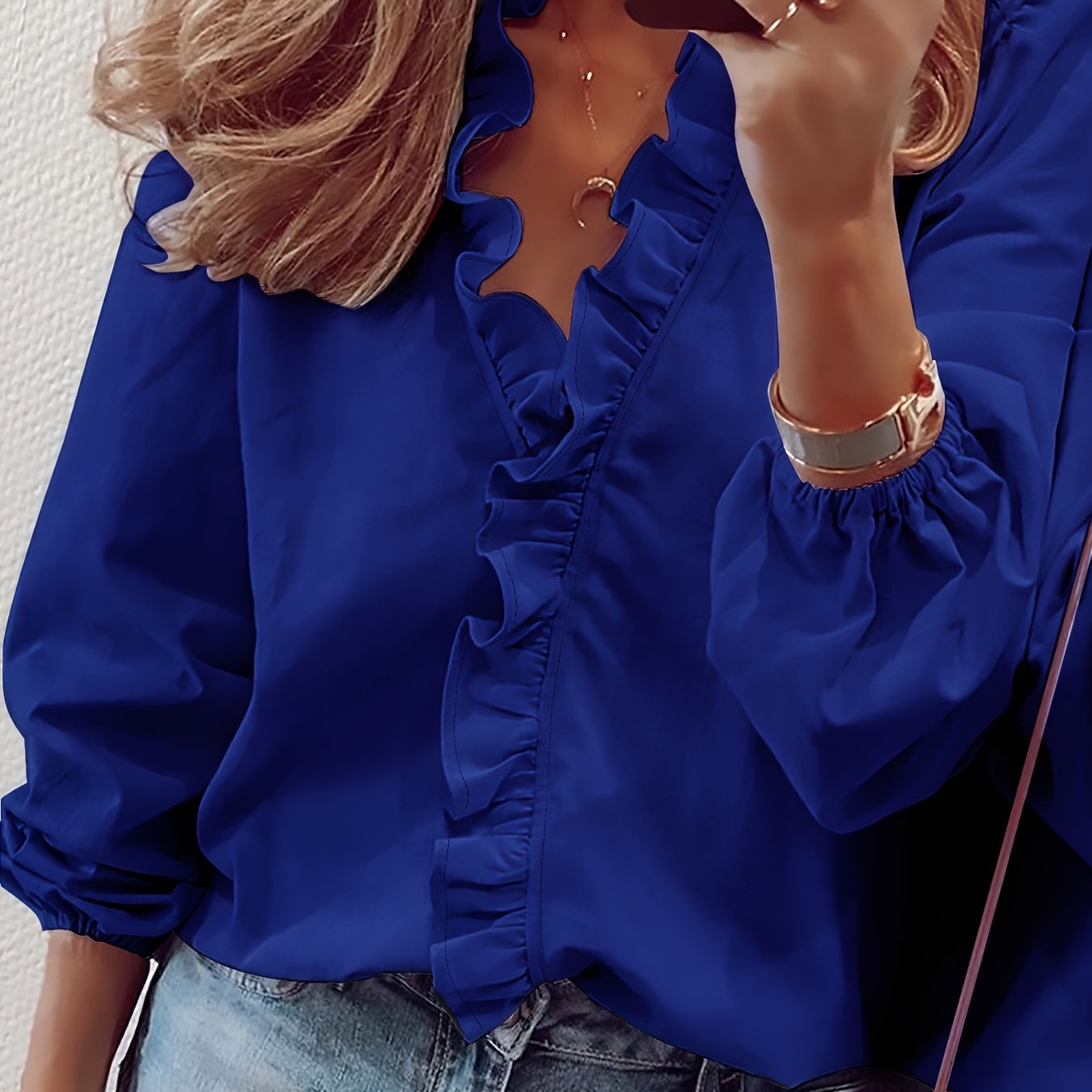 Oleena™ | Blouse with soft ruffle details