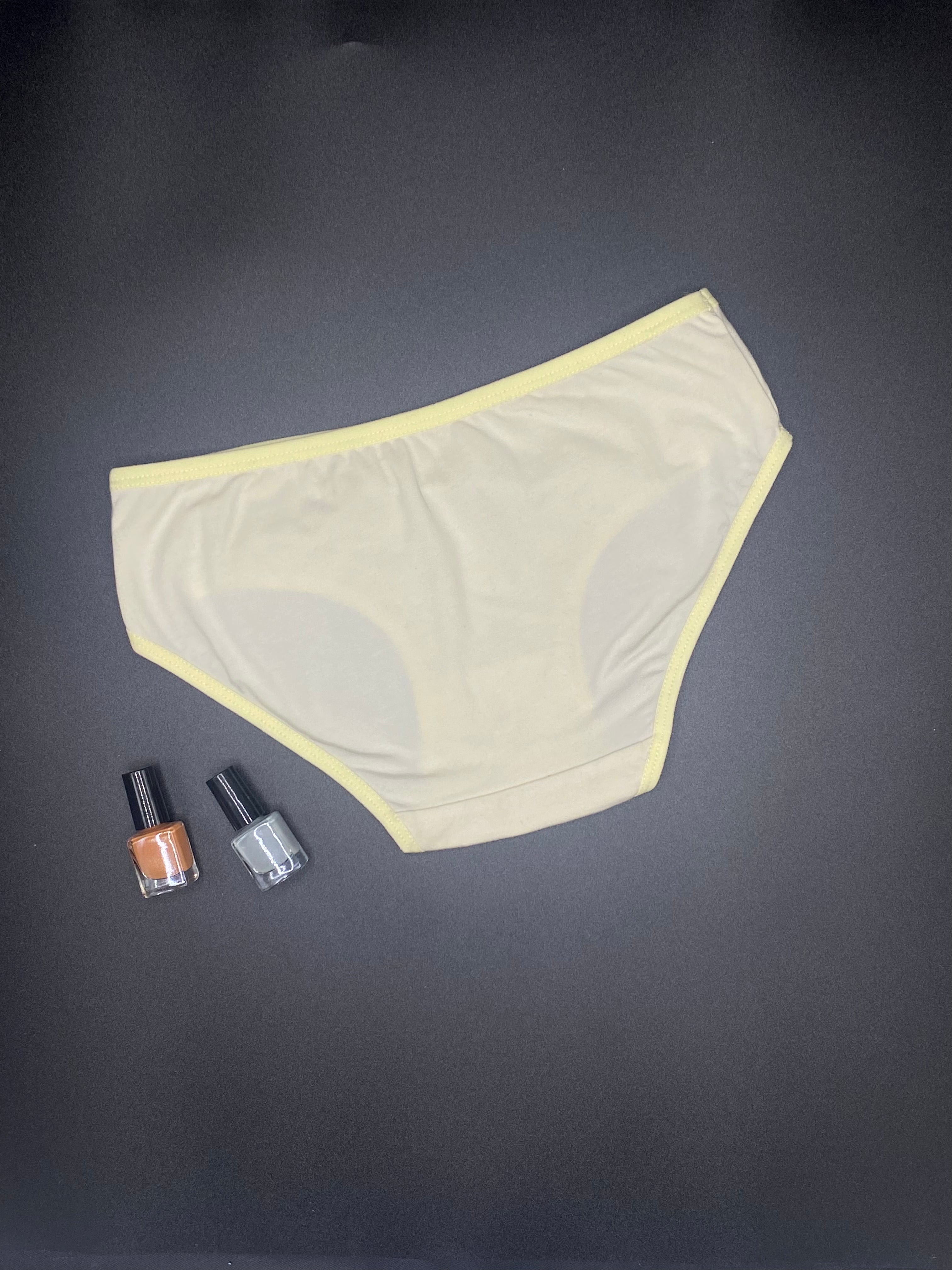 LOSHA SUPER COMFORTABLE COTTON PANTIES - LIGHT YELLOW