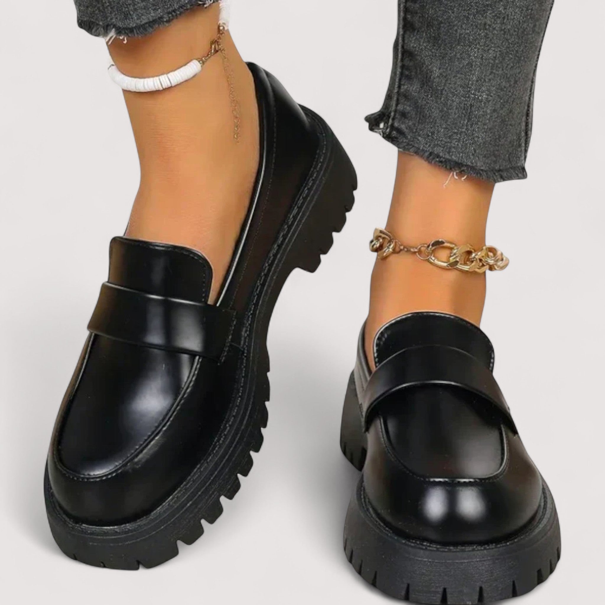 Serenya™ | Refined moccasins for every occasion