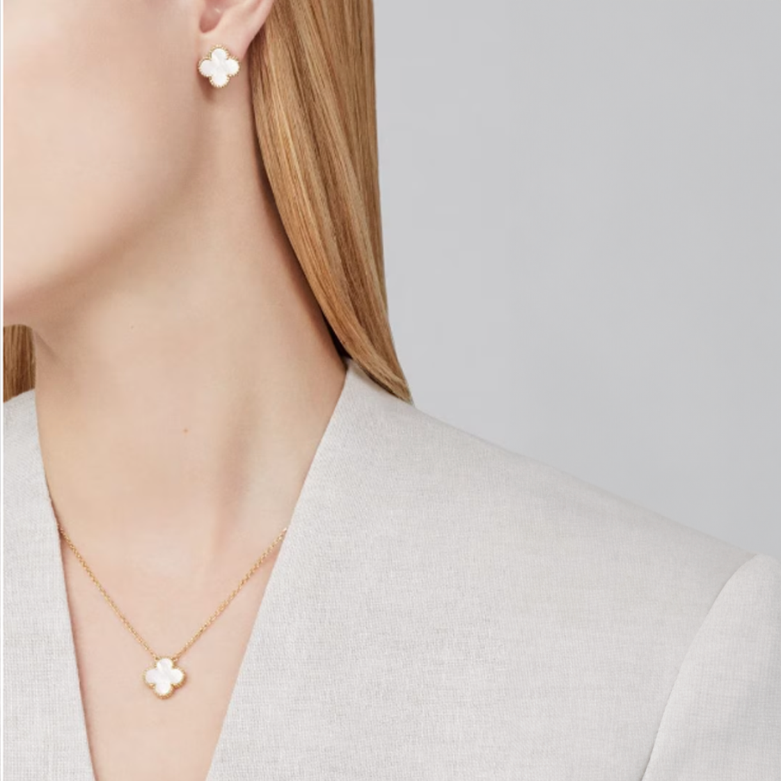 Serenya™ | Elegant Triple Clover White