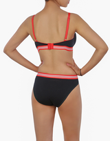 Lightly padded non-wire T-shirt bra with matching panty – Black