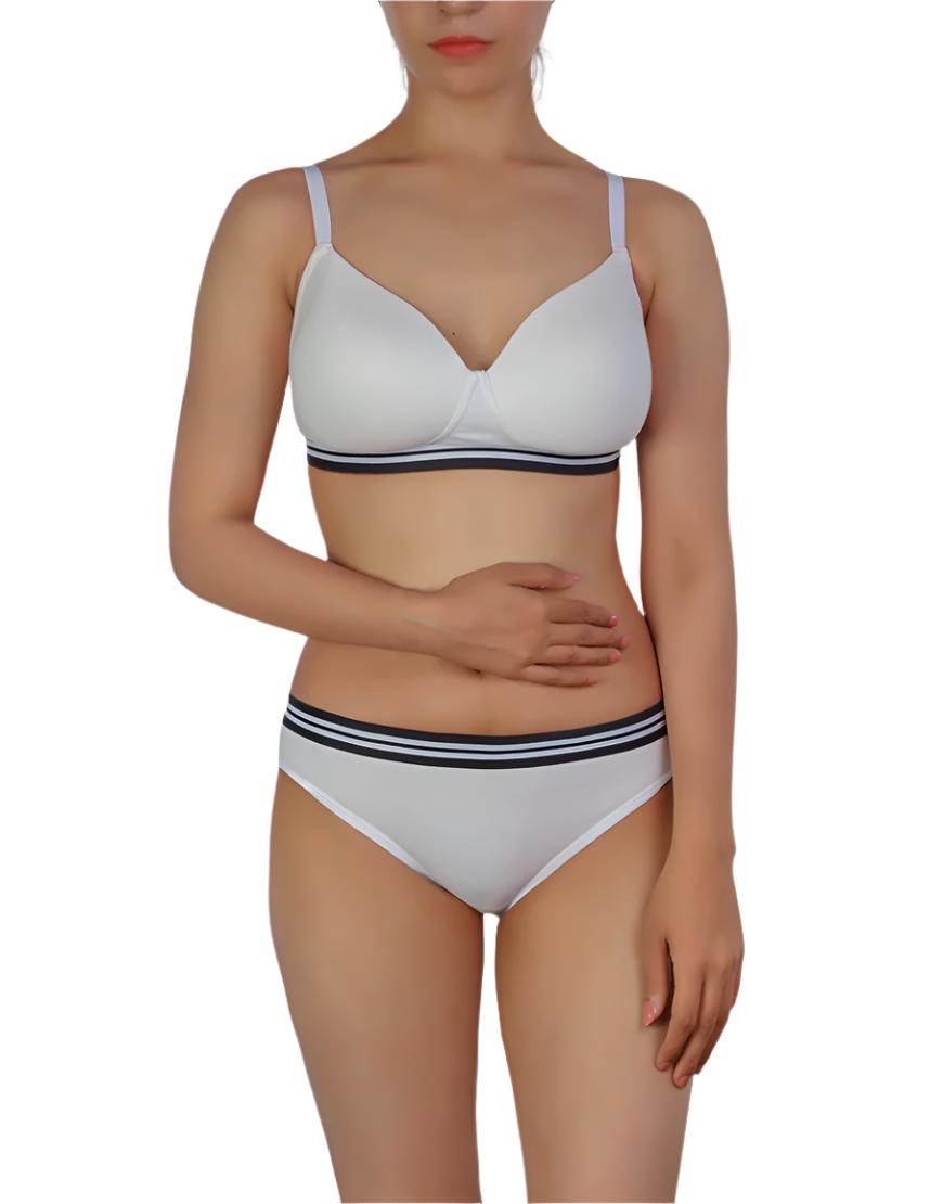 Lightly padded non-wire T-shirt bra with matching panty – White