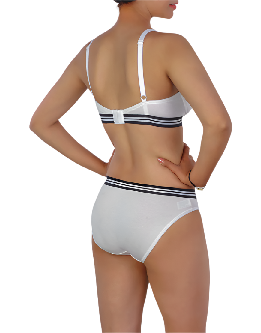 Lightly padded non-wire T-shirt bra with matching panty – White