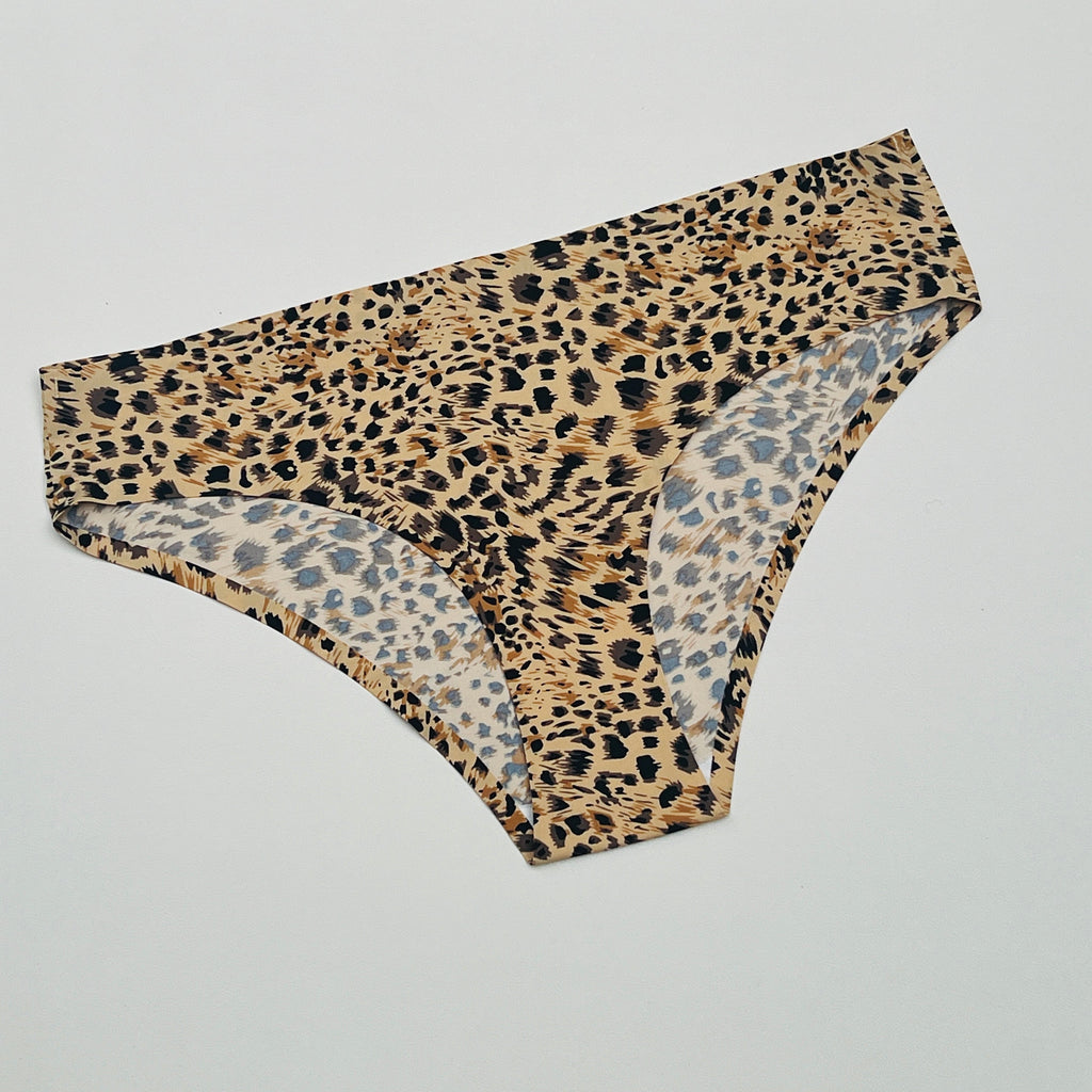 Losha Mid-Waist Laser-Cut Briefs - Cheetah