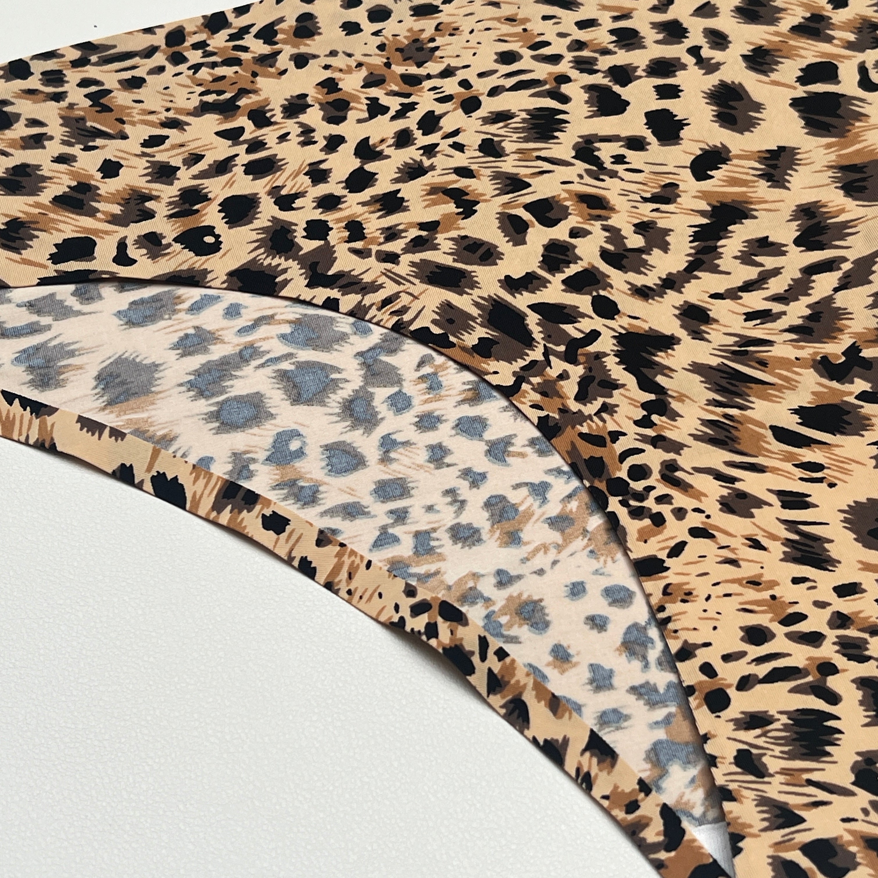 Losha Mid-Waist Laser-Cut Briefs - Cheetah