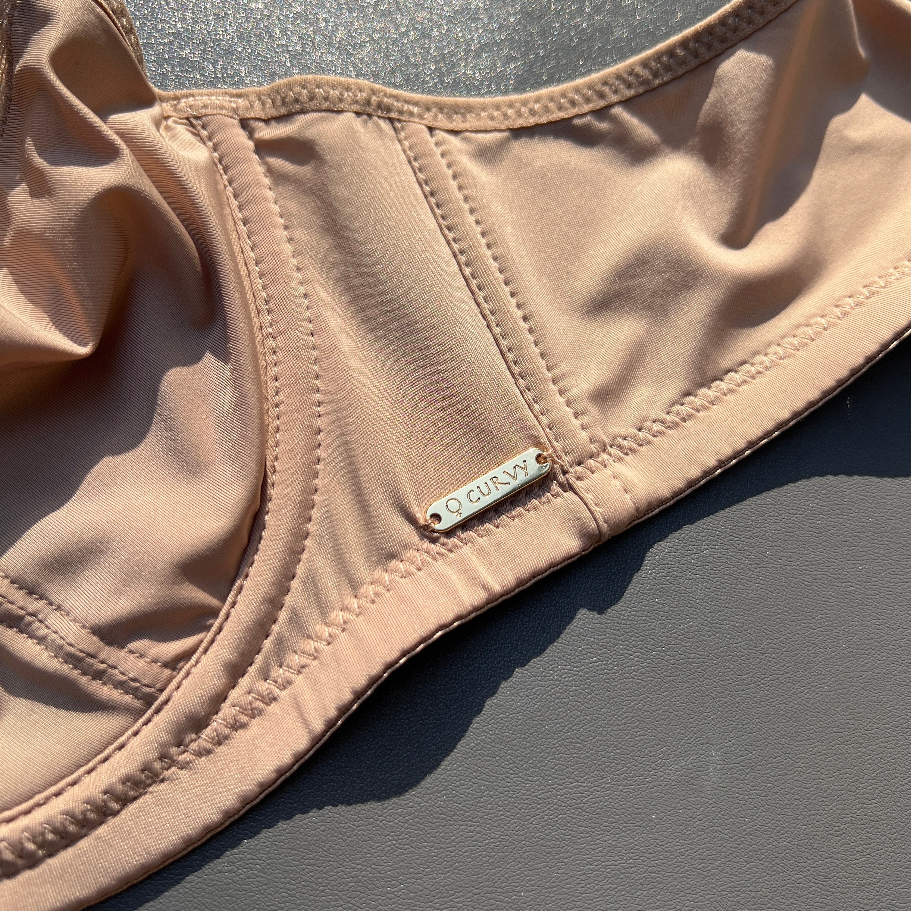 Losha Curvy Double Layer Minimizer Underwire Bra with Lace Detail – Beige