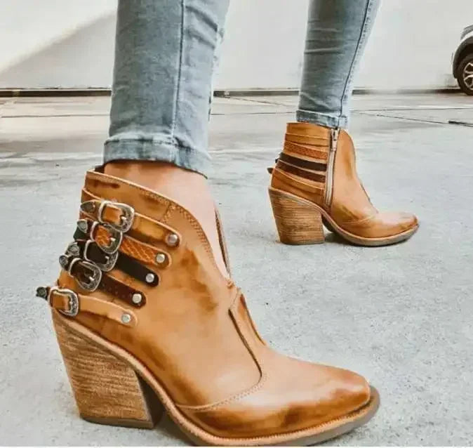 Glenna – Orthopedic boots