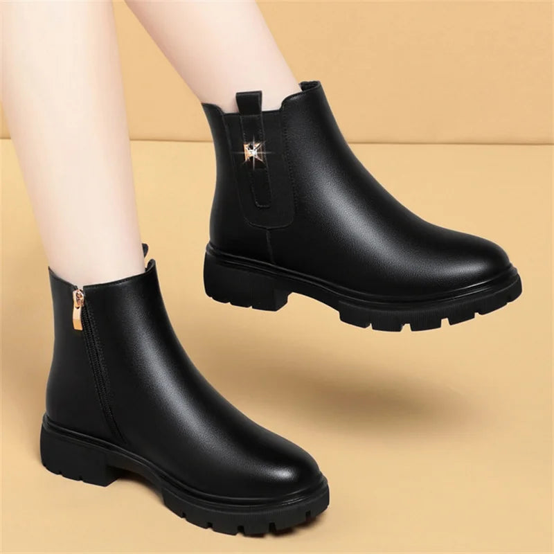 Ayla – Orthopedic boots 