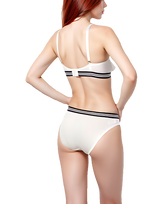 Leicht gepolsterter Nicht-Bügel T-Shirt BH mit passender Panty – Weiß