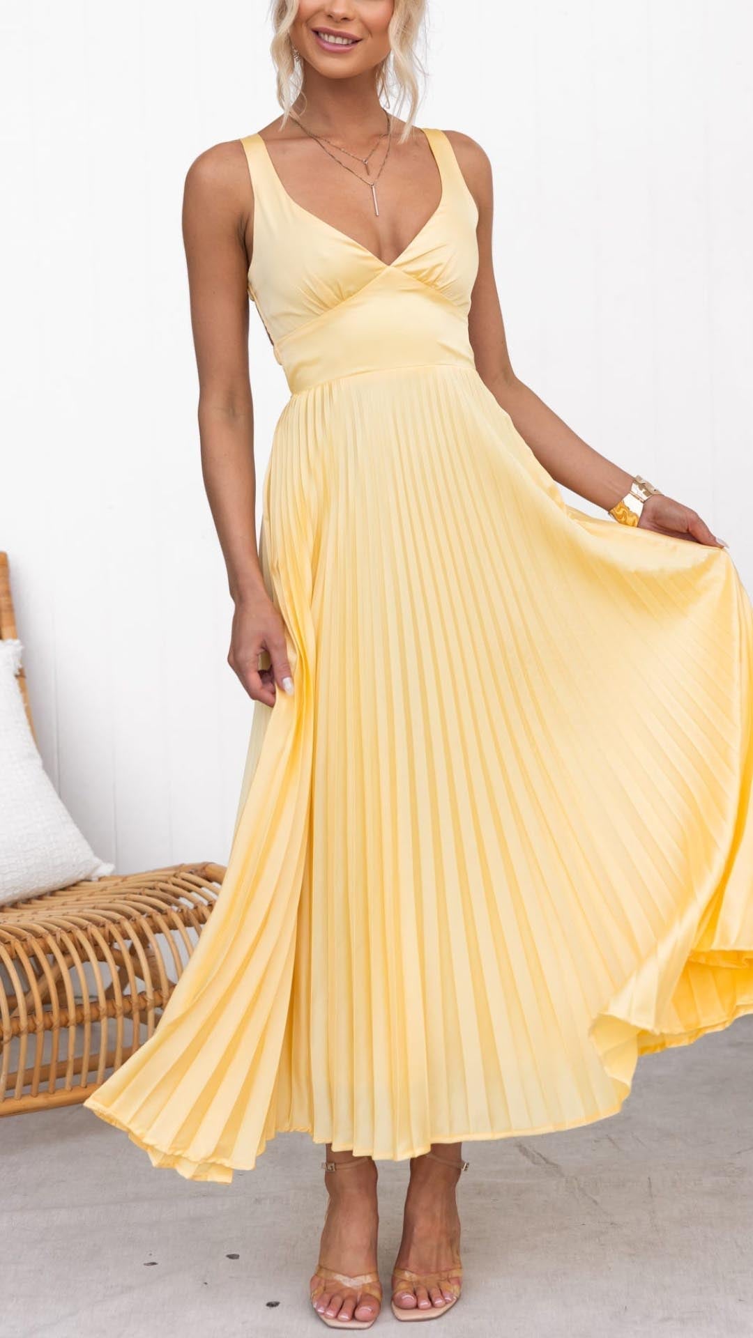 Freyja™ | Lightweight pleated dress