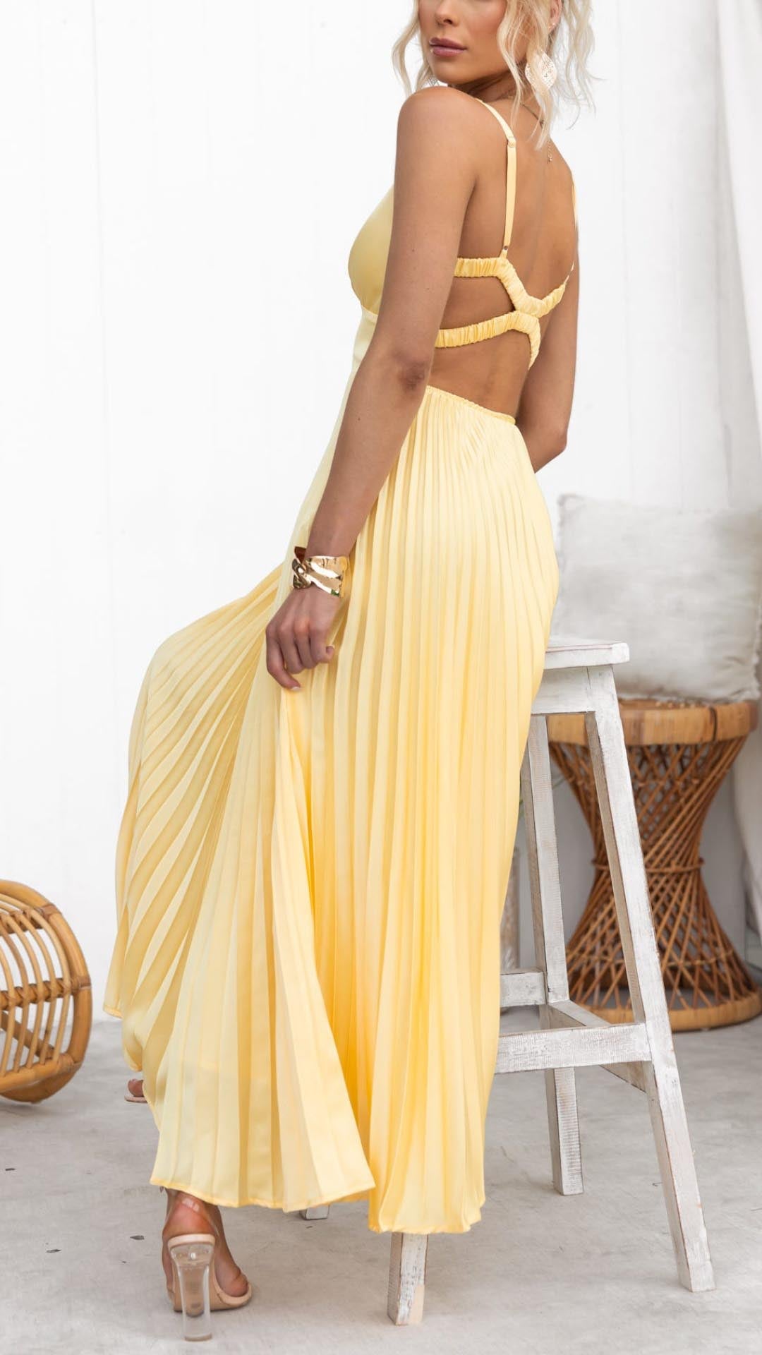 Freyja™ | Lightweight pleated dress