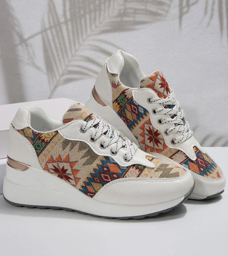 CÉDRIA™ | SNEAKERS WITH A STYLISH PATTERN