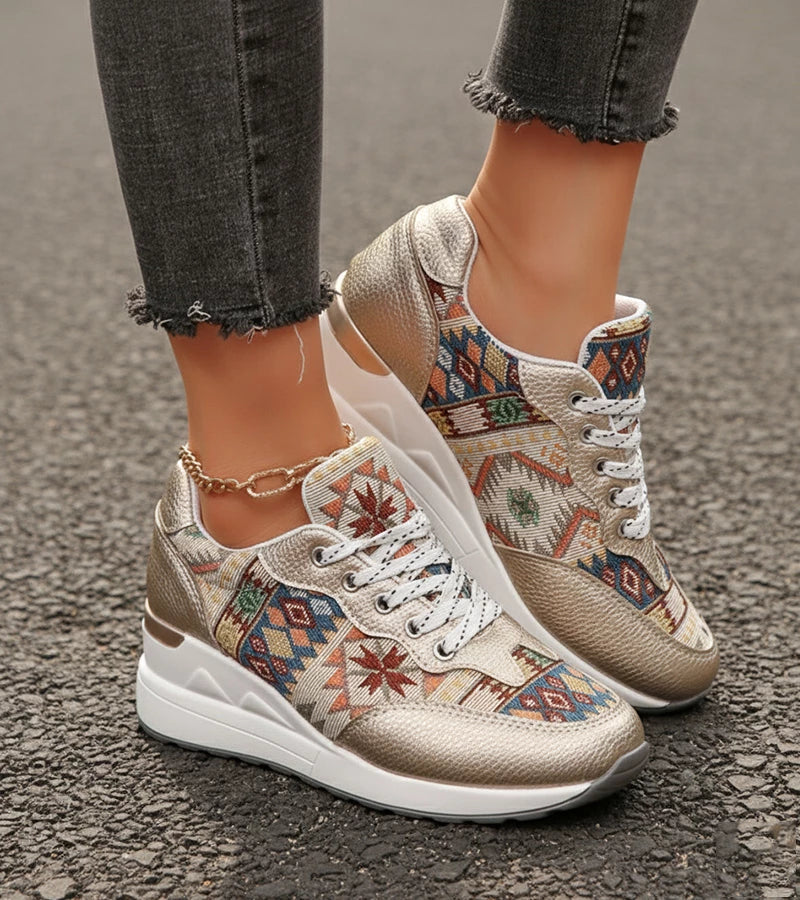 CÉDRIA™ | SNEAKERS WITH A STYLISH PATTERN