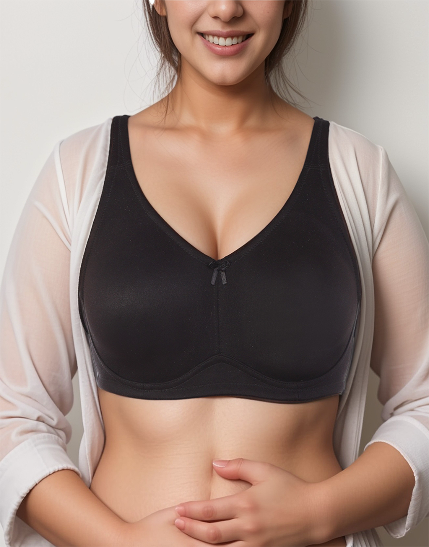 Full Coverage Bra, Super Support, Seamless Molded Cups, Minimizer – Black