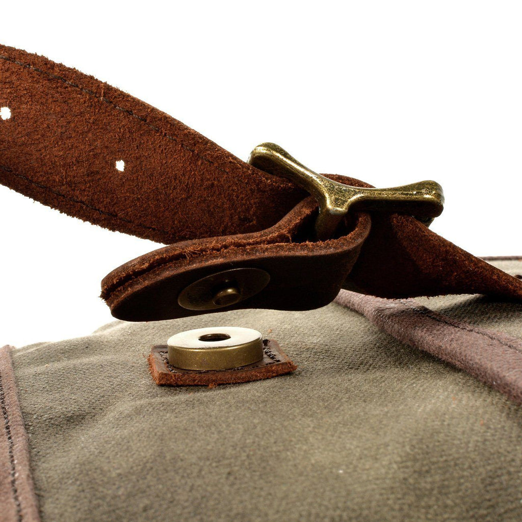 Jett™ | Small Sling Bag – Compact